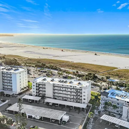 Crescent Royale 411 Vila